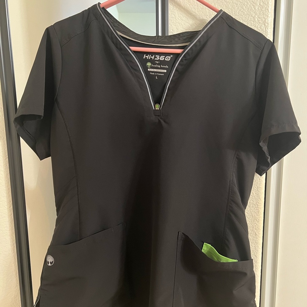 Healing Hands Black V-Neck Scrub Top